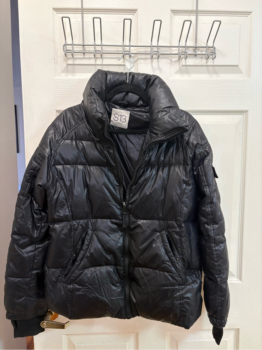 S13 Women's Shiny Black Puffer Jacket